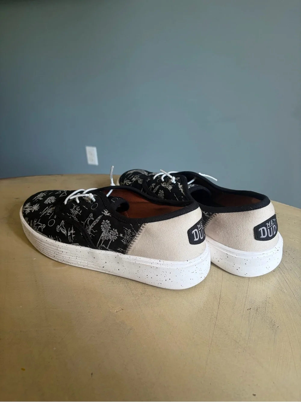 Hey Dude Shoes Cody Desert Men's Size 8 US Black Slip On Boat Shoes Worn Once